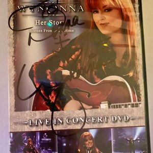 Wynonna Judd Live in Concert DVD The Judds Country Music Video Autographed